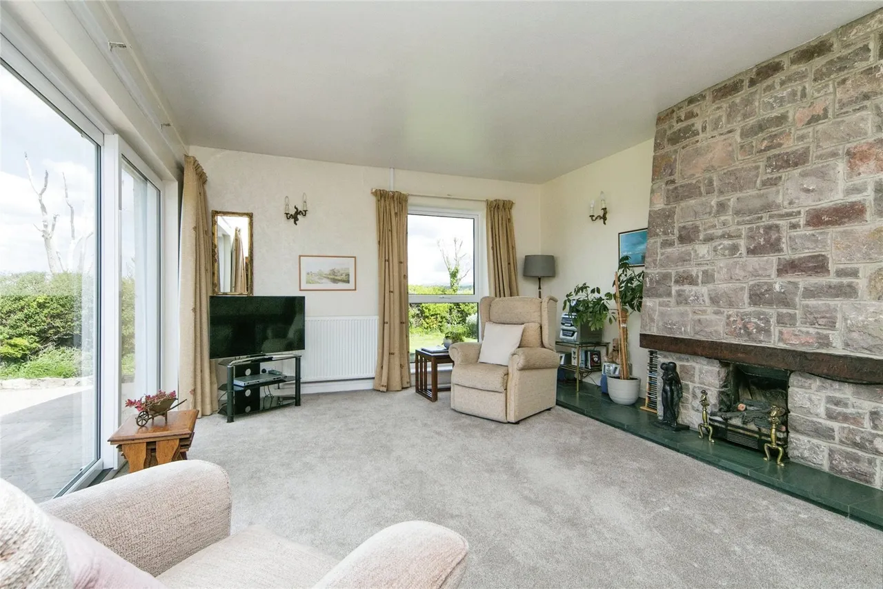 Pontllyfni, Caernarfon, LL54, photo 2
