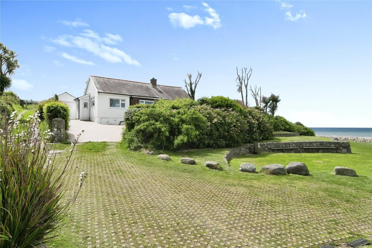 Pontllyfni, Caernarfon, LL54, photo 13