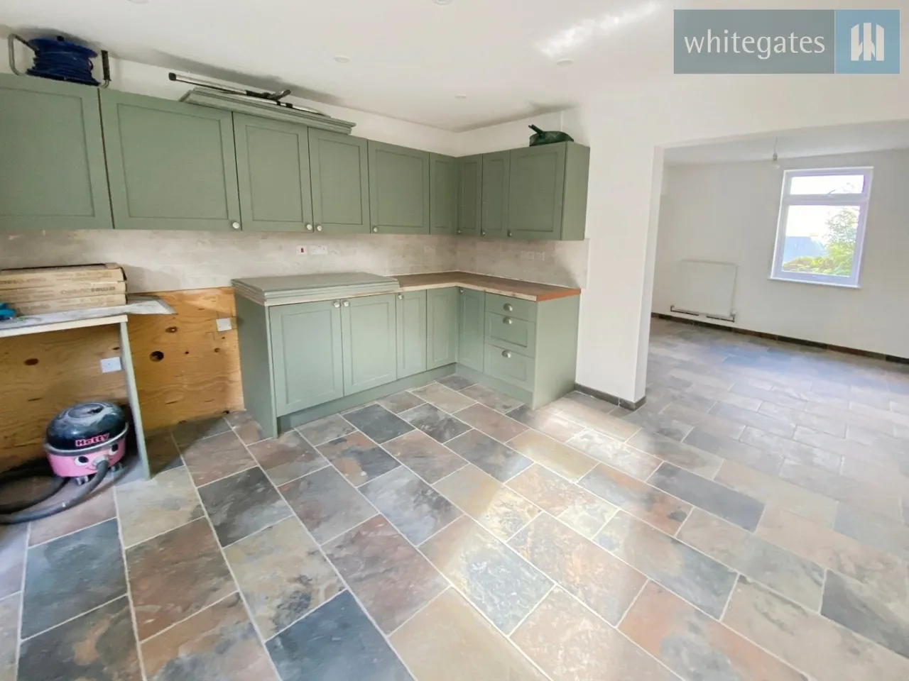 Top Road, Summerhill, LL11, photo 6