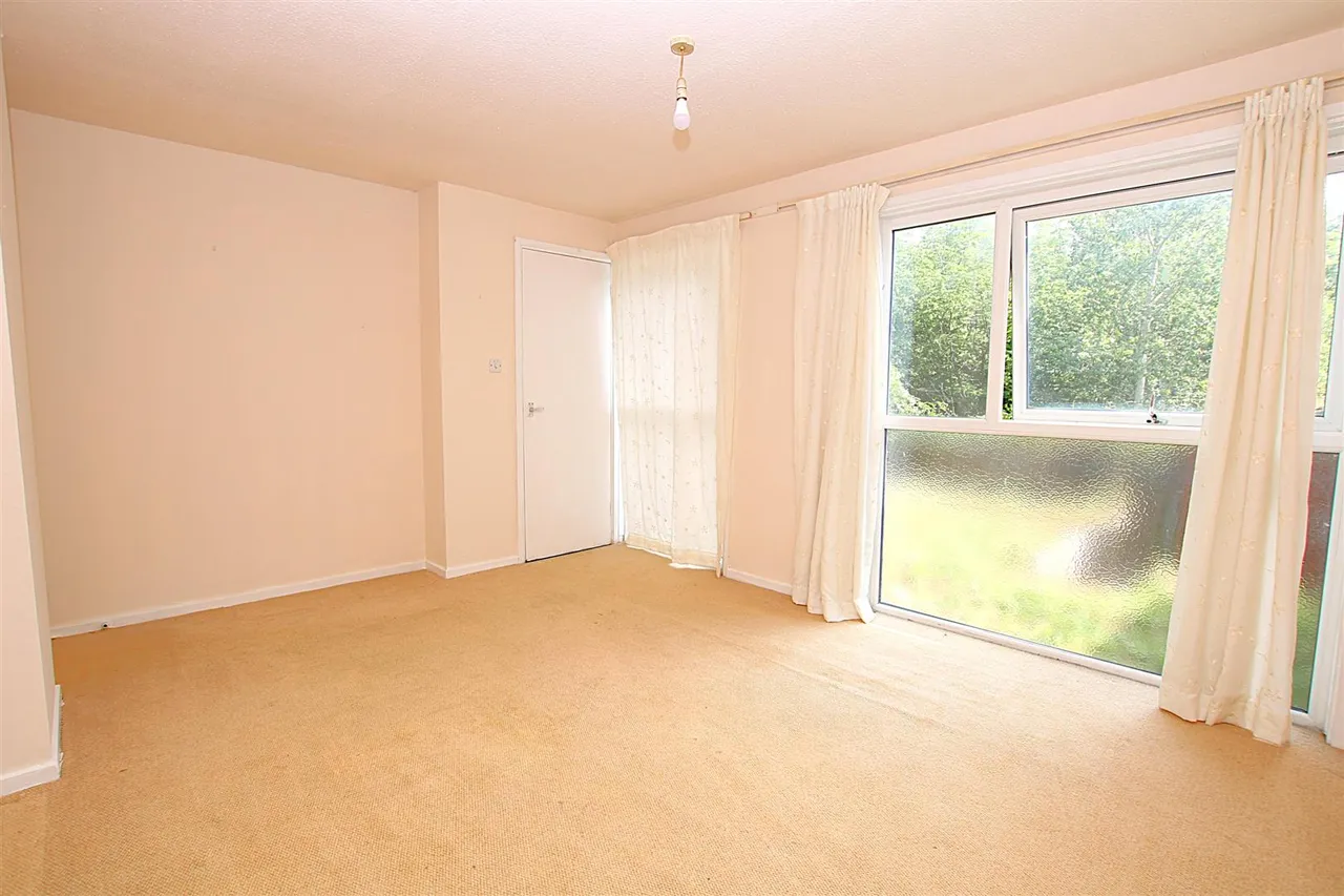 Alder Court, Thorplands, photo 5