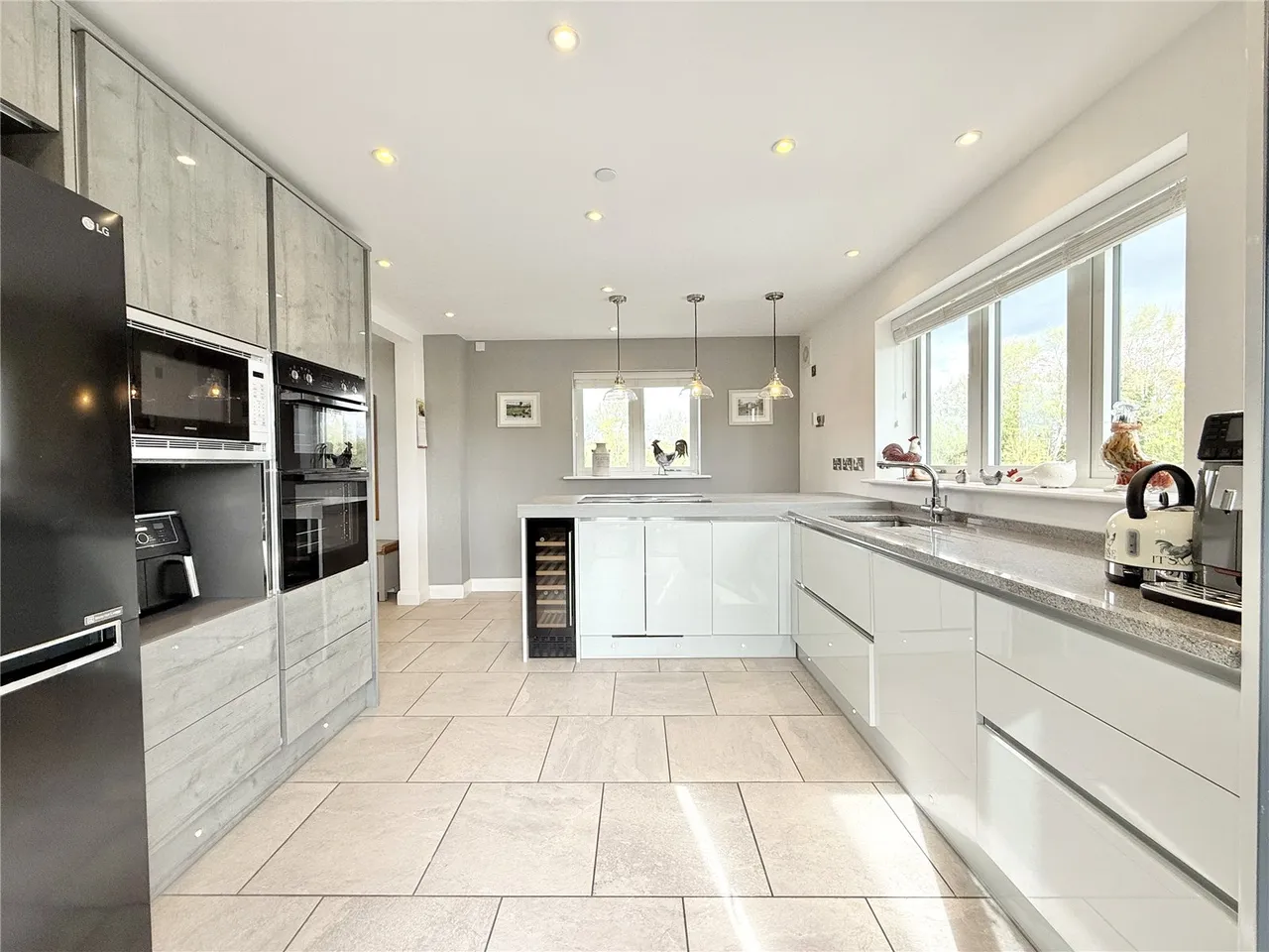 Pool Quay, Welshpool, photo 5