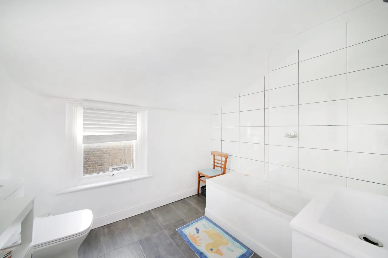 Fairmount Road, London, SW2, photo 11