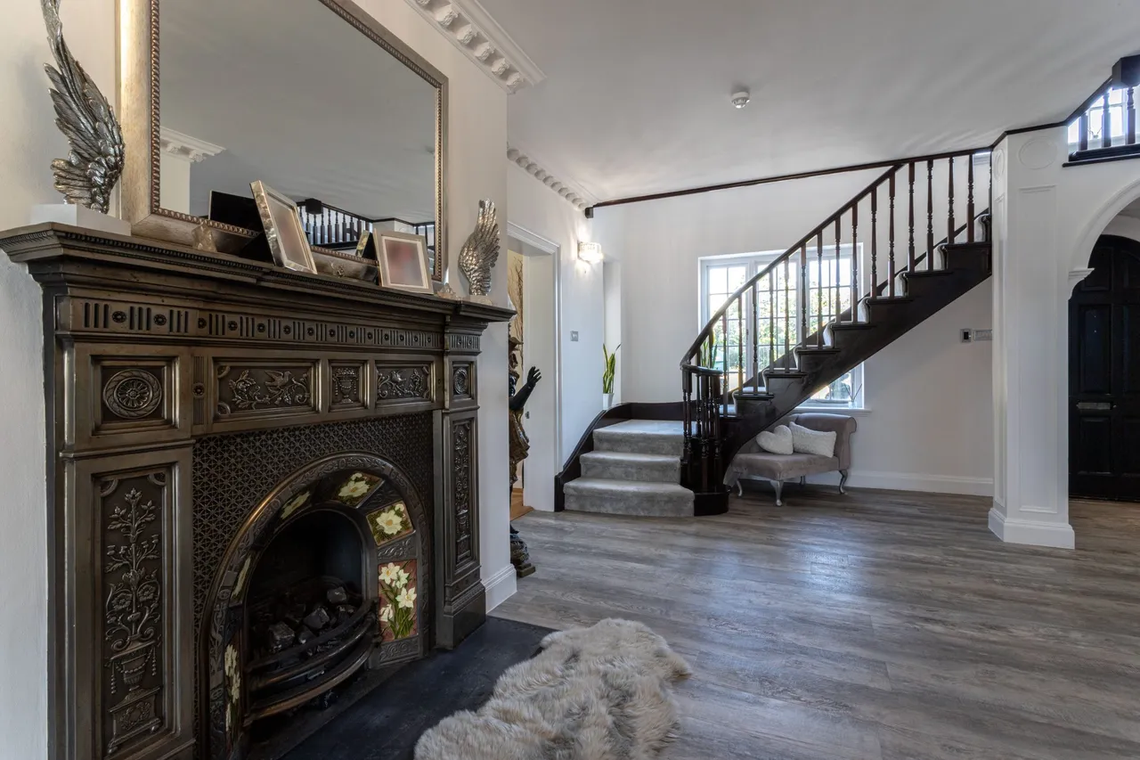 High Barn Church Lane, Finchampstead, Wokingham, RG40 4LR, photo 12