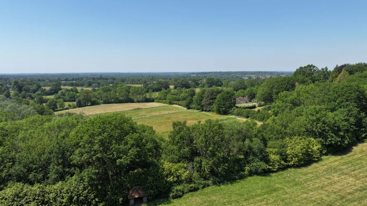 High Barn Church Lane, Finchampstead, Wokingham, RG40 4LR, photo 40