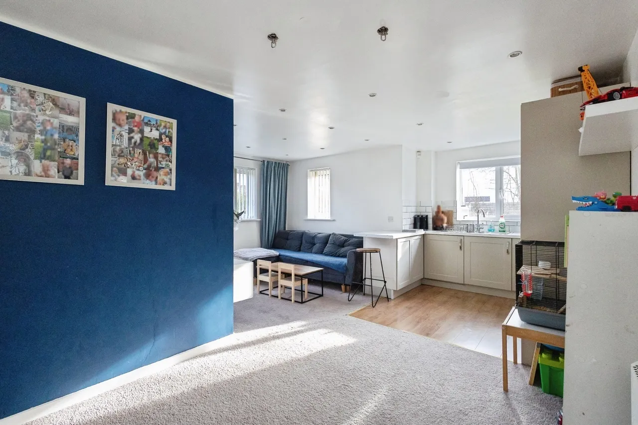 Downes Way, Manchester, Greater Manchester, M22, photo 6