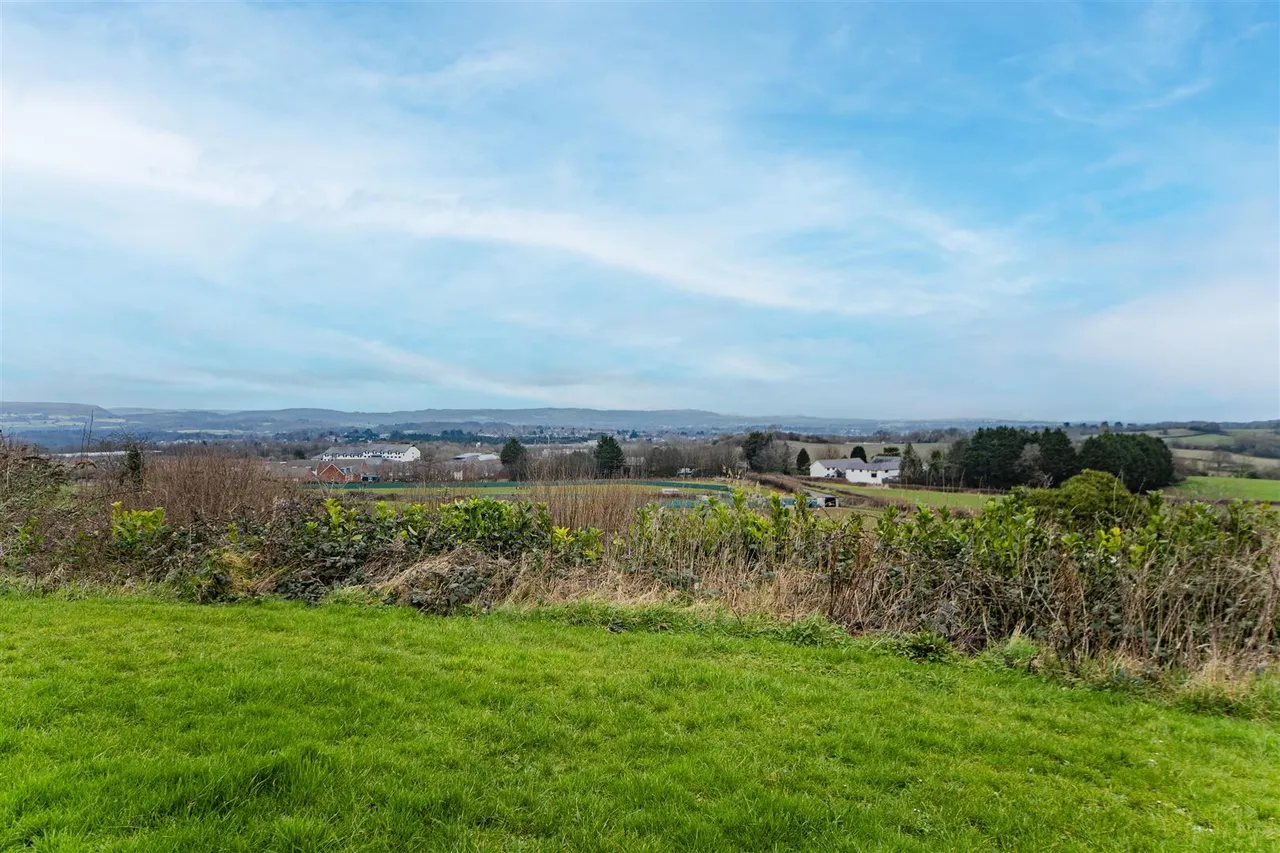 Twyn-Yr-Odyn, Twyn-Yr-Odyn, Cardiff, Wenvoe, The Vale Of Glamorgan, CF5 6BG, photo 29