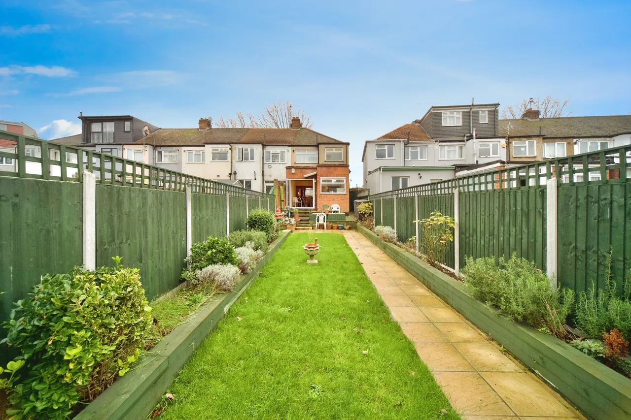 Stevenage Road, East Ham, London, E6, photo 17