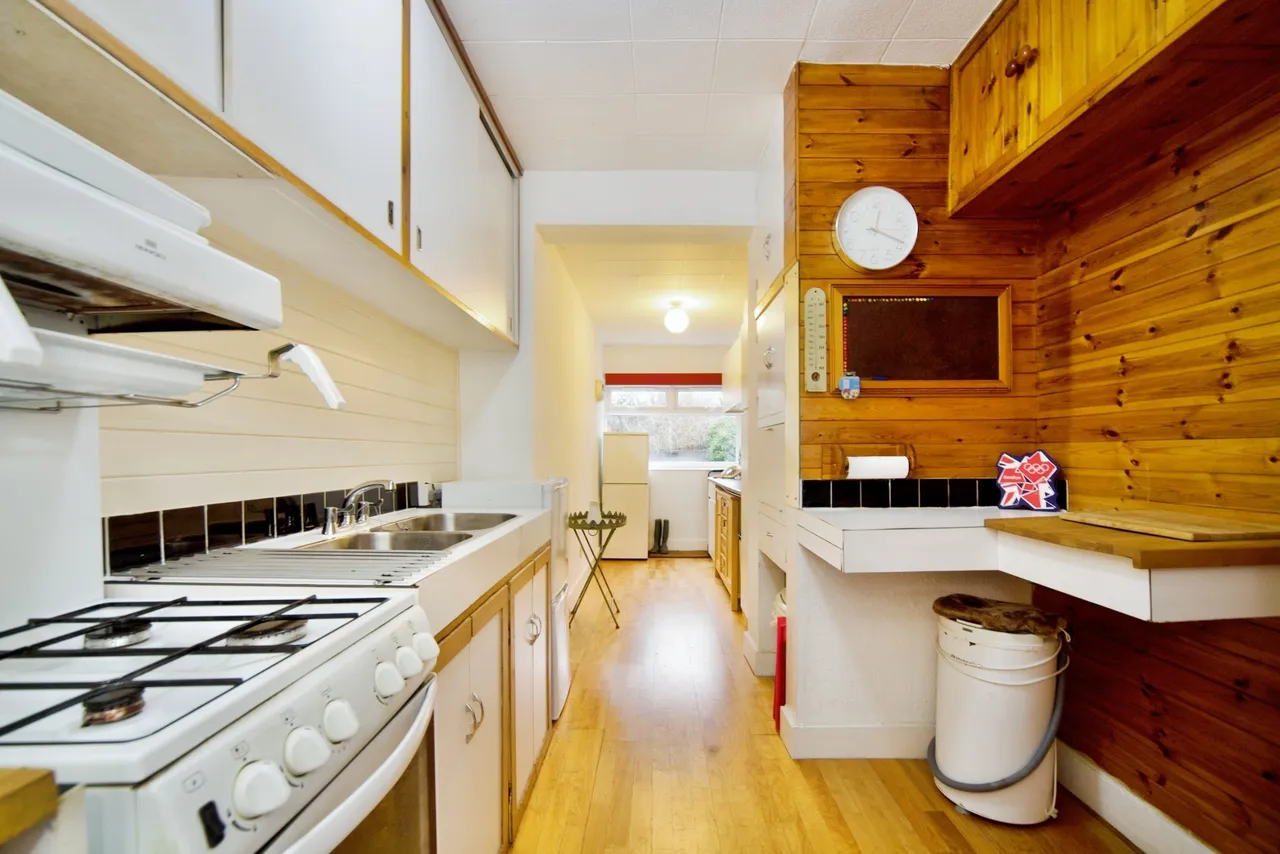 Stevenage Road, East Ham, London, E6, photo 10