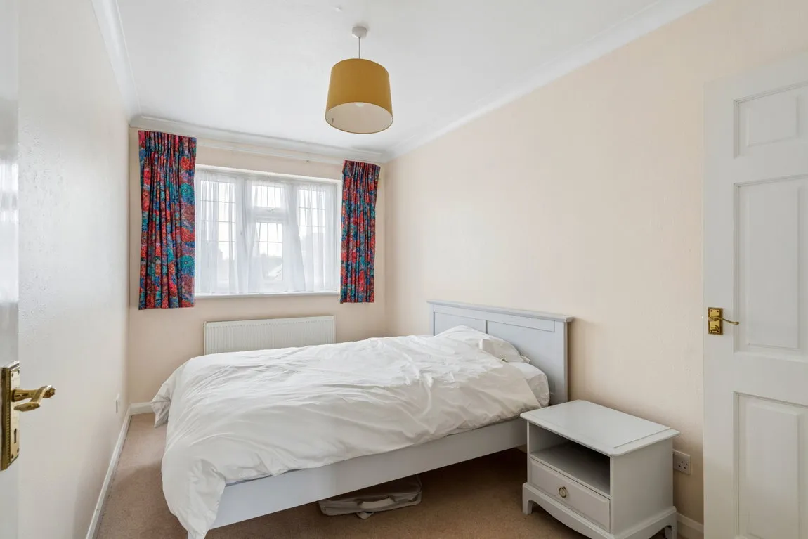 Davenham Avenue, Northwood, HA6, photo 7