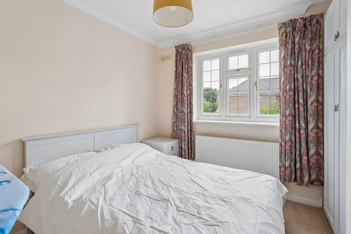 Davenham Avenue, Northwood, HA6, photo 8