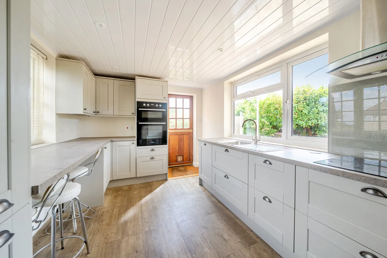 Mount Pleasant, Hertford Heath, Hertf..., photo 3
