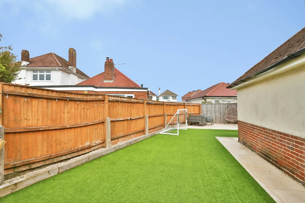 Romney Road, Northbourne, BH10, photo 13