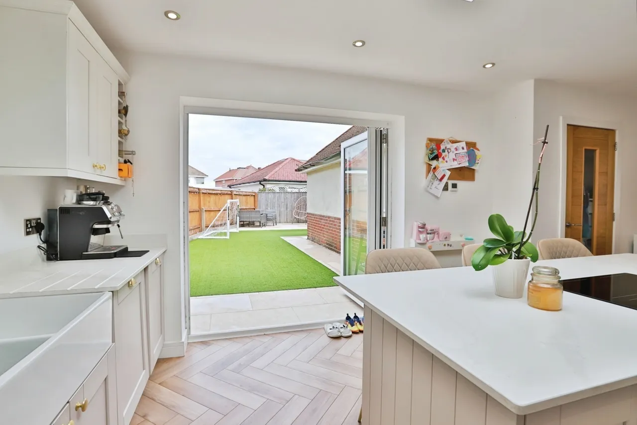 Romney Road, Northbourne, BH10, photo 6
