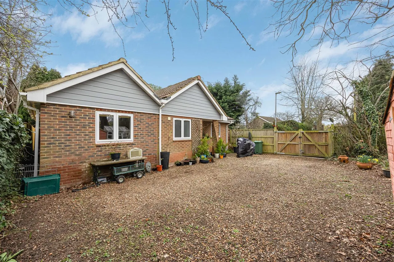 Micklands Road, Caversham, RG4, photo 11