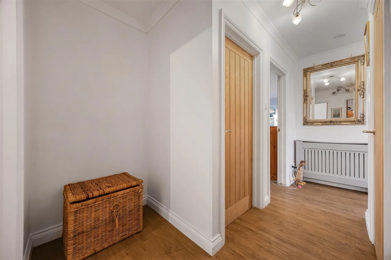 Micklands Road, Caversham, RG4, photo 6