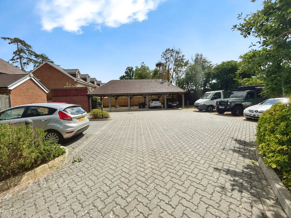 Maidstone Road, Paddock Wood, TN12, photo 8