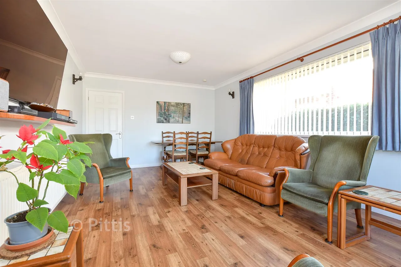 St. Faith's Road, Cowes, PO31, photo 7