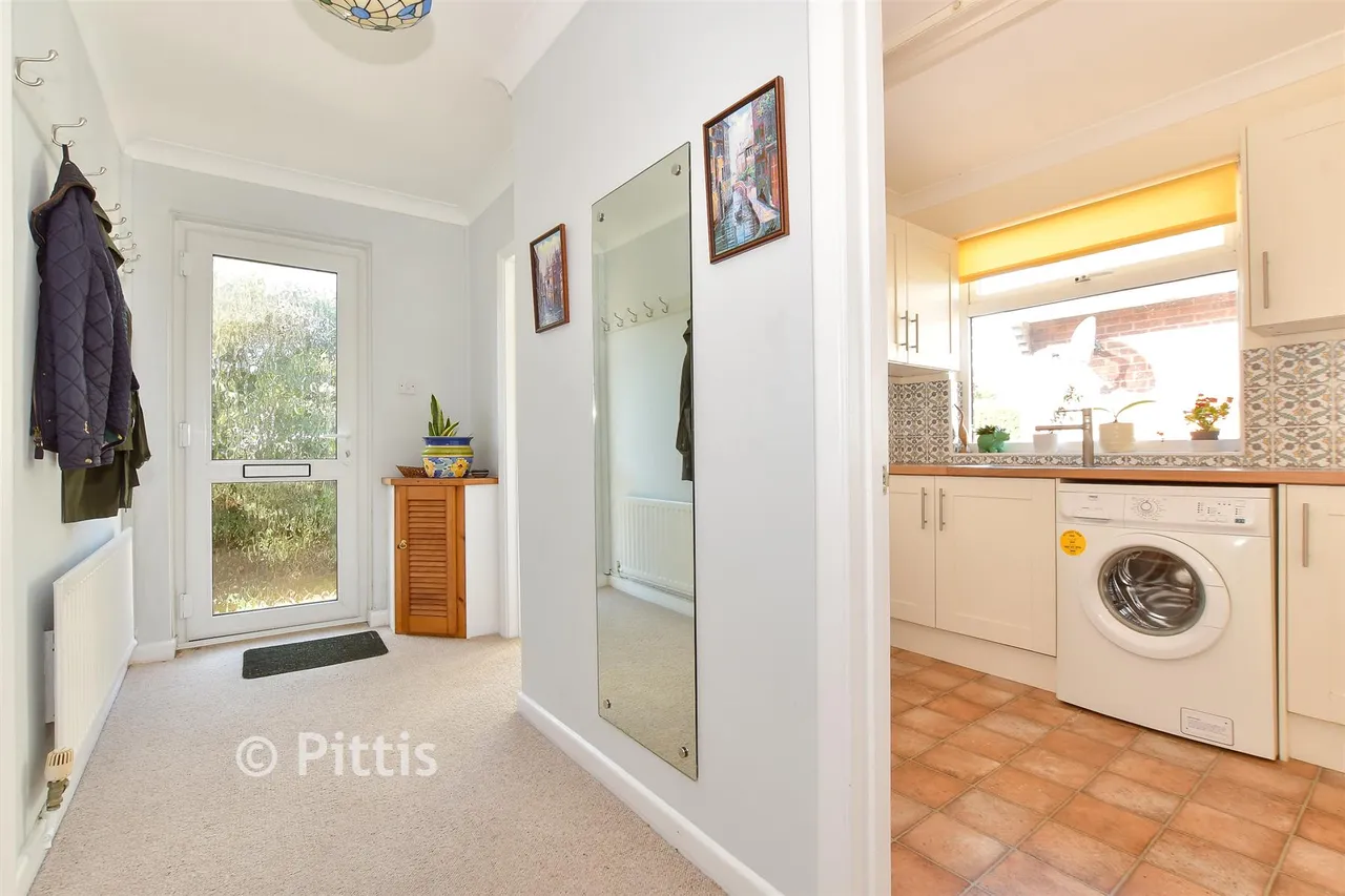 St. Faith's Road, Cowes, PO31, photo 9