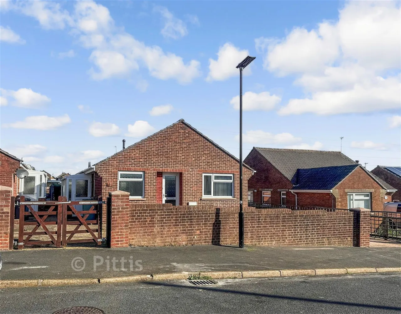 3 bed house for sale, St. Faith's Road, Cowes, PO31