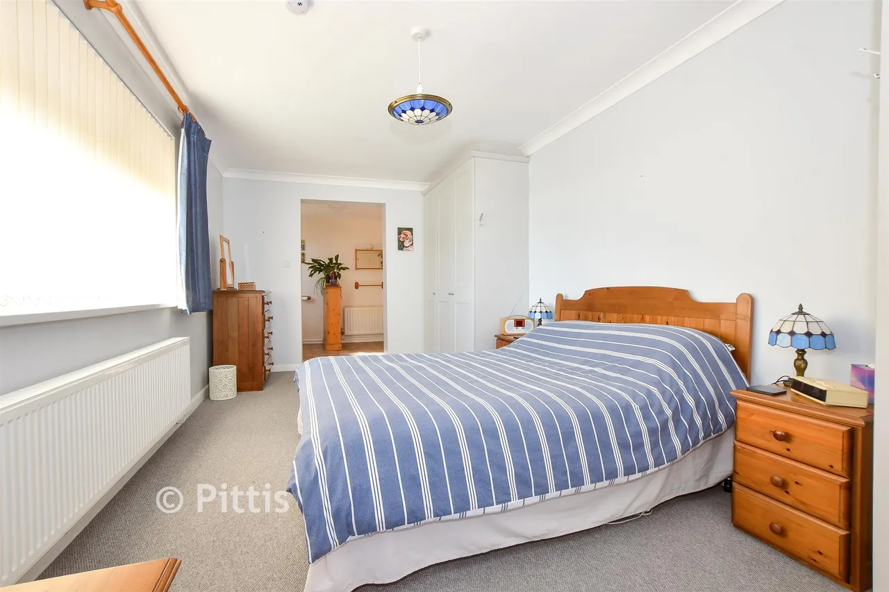 St. Faith's Road, Cowes, PO31, photo 15