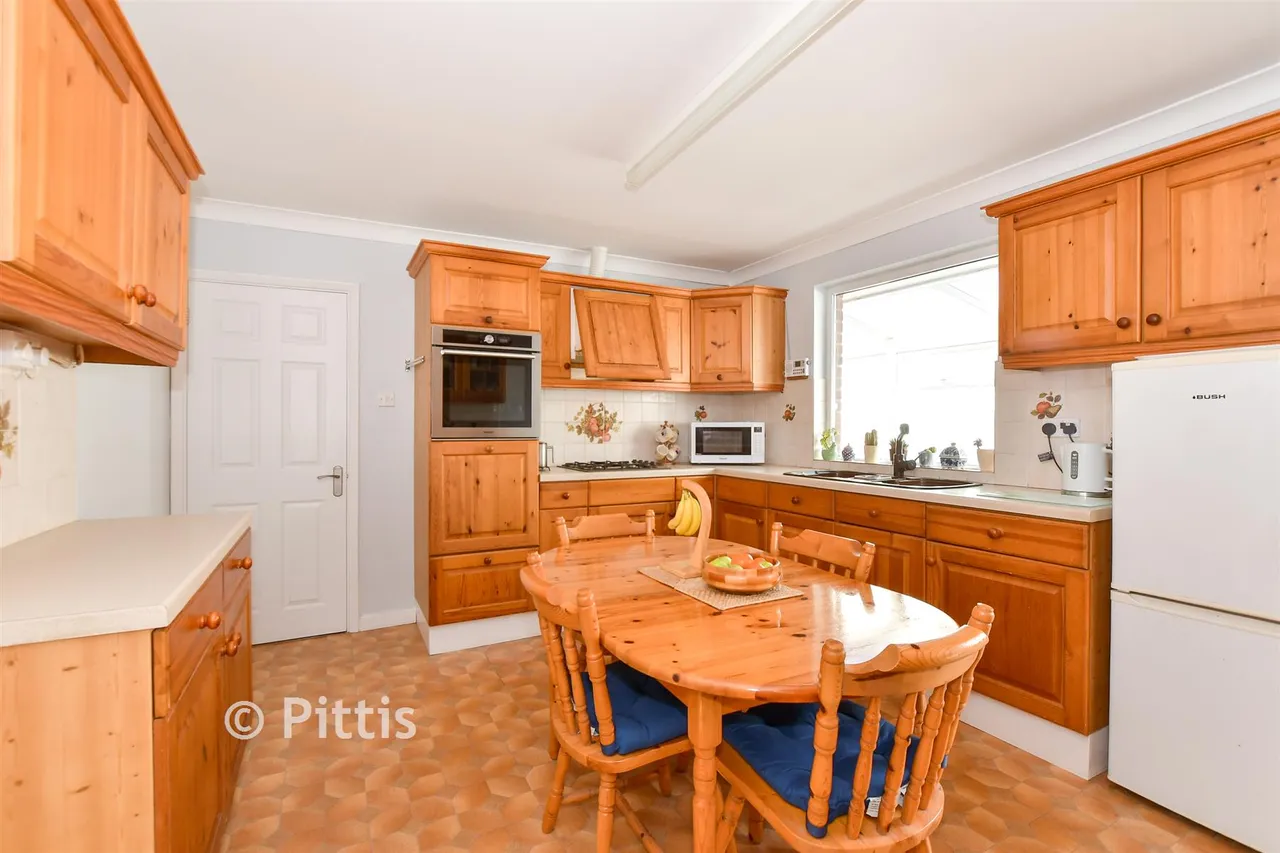 St. Faith's Road, Cowes, PO31, photo 12