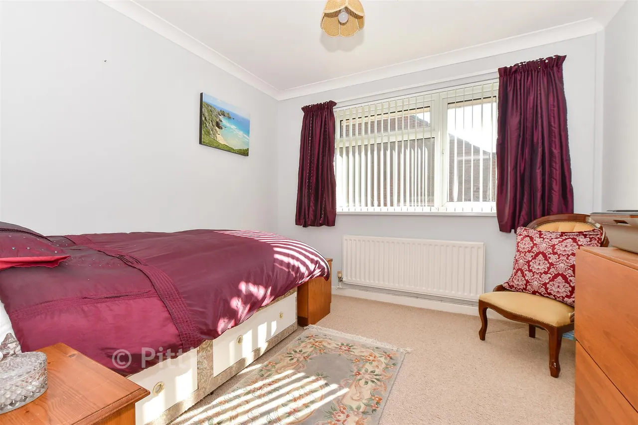 St. Faith's Road, Cowes, PO31, photo 17