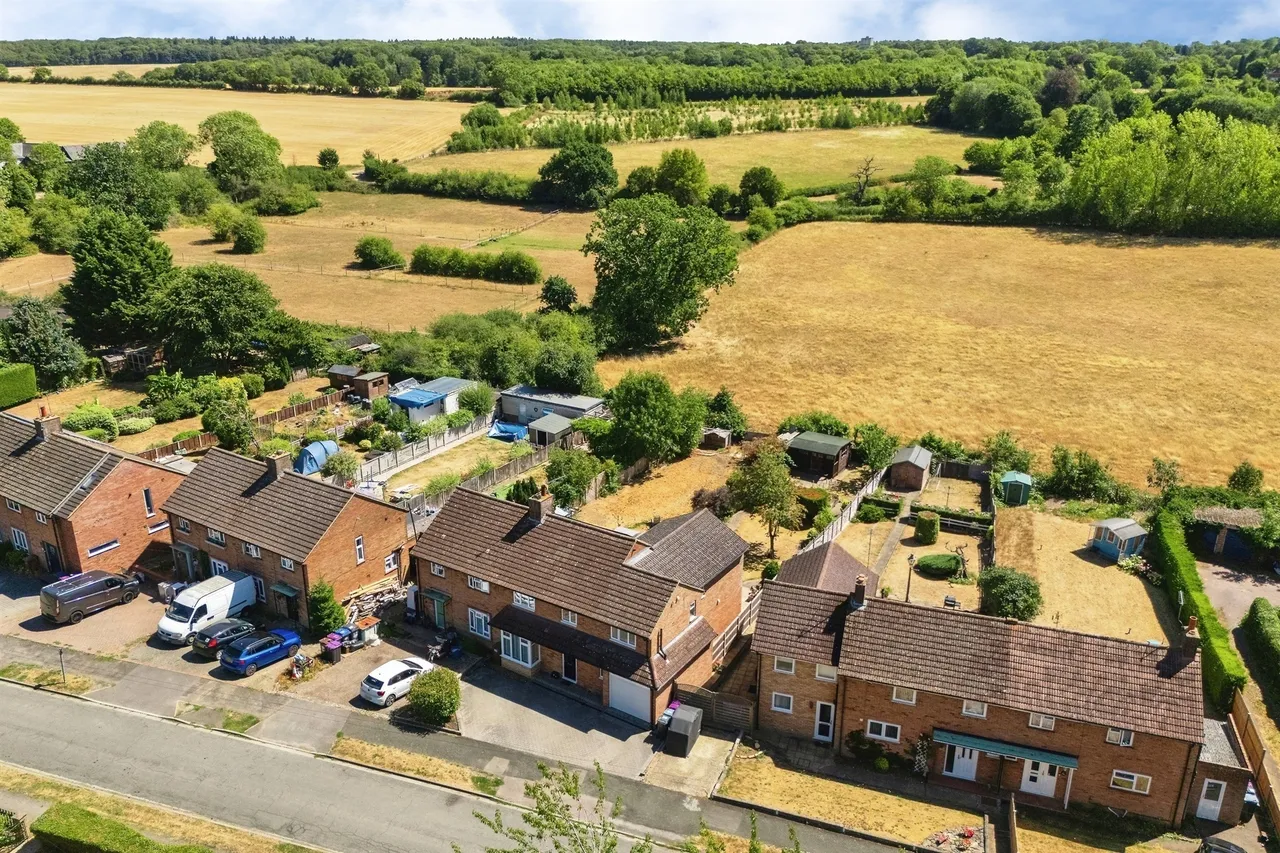 Nutcroft, Datchworth, SG3, photo 21