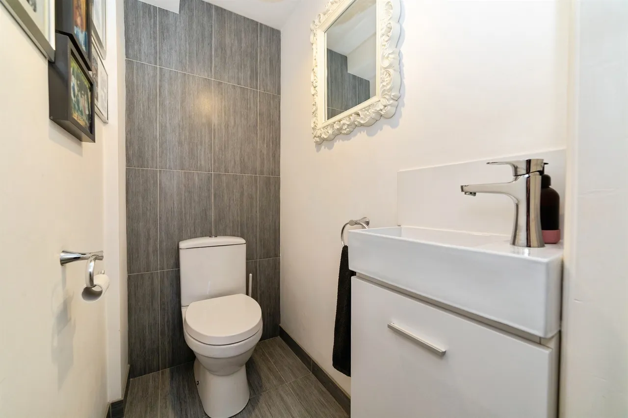 Nutcroft, Datchworth, SG3, photo 12