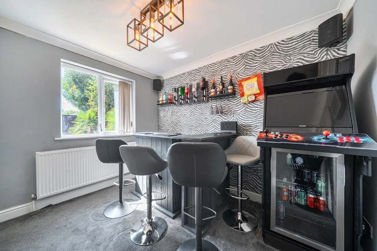 Howells Close, Sevenoaks, TN15, photo 9