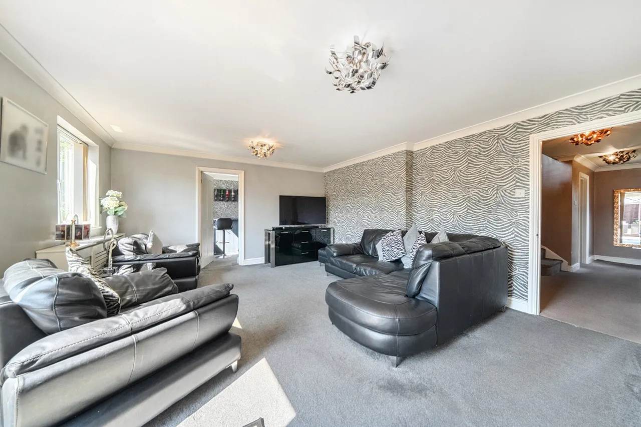 Howells Close, Sevenoaks, TN15, photo 24