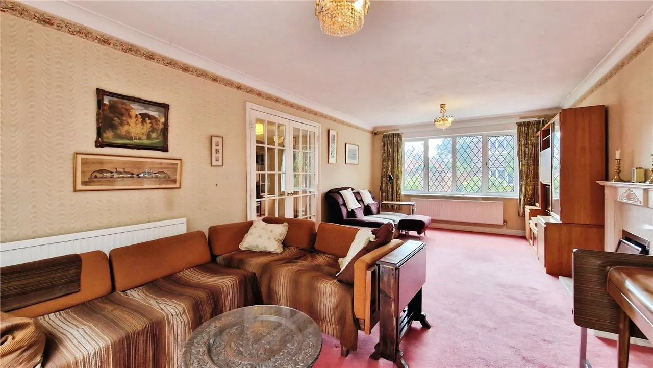 Roughgrove Copse, Binfield, Bracknell, Berkshire, RG42 4EZ, photo 3