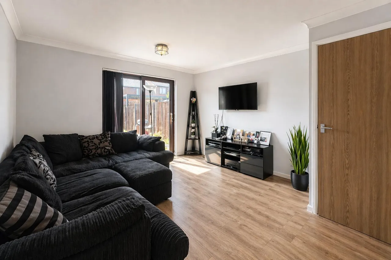 Bryant Way, Toddington, LU5, photo 2