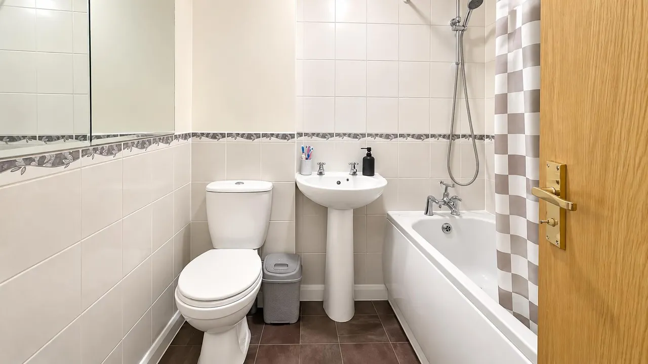 Bryant Way, Toddington, LU5, photo 9