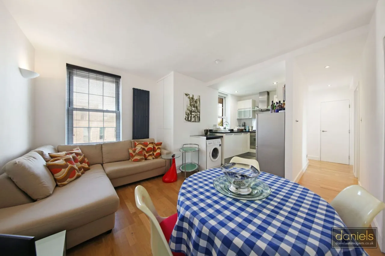 2 bed flat for sale, Southern Row, London, W10