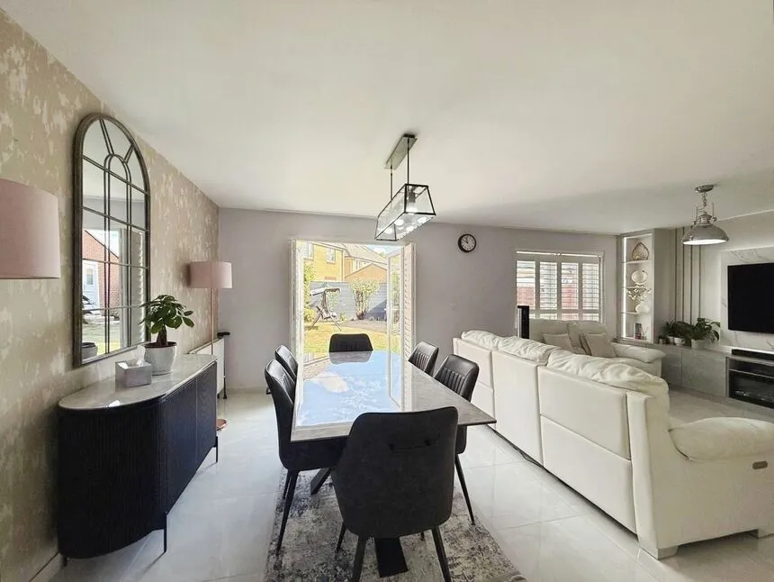 Fishers Green Road, Stevenage, Hertfordshire, SG1, photo 9