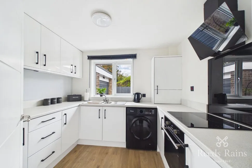 Bowden Avenue, Barlborough, Derbyshire, S43, photo 4