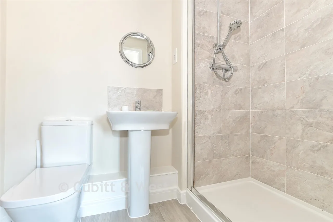 Cornwell Avenue, Forge Wood, RH10, photo 10