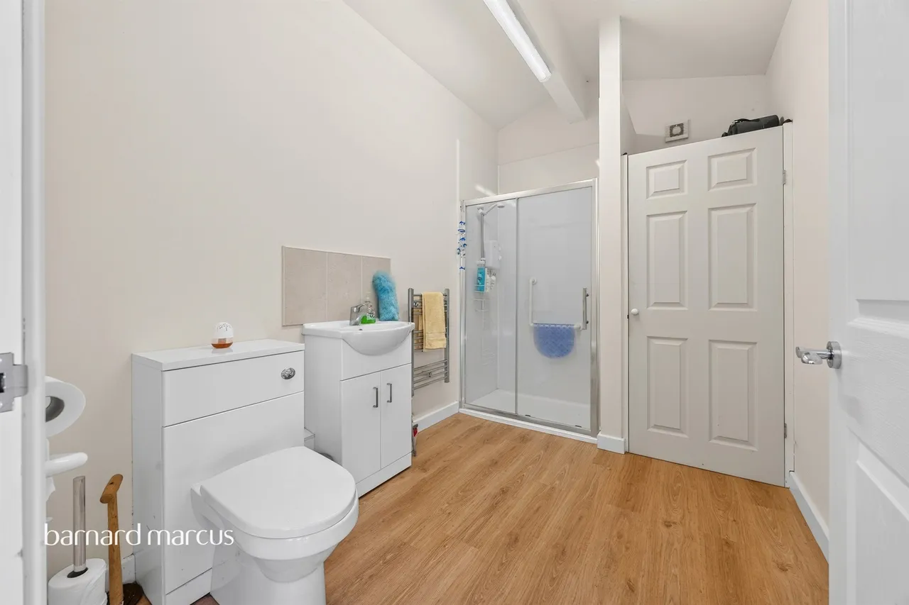Hackbridge Road, Wallington, SM6, photo 16