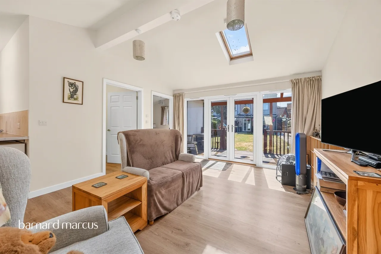 Hackbridge Road, Wallington, SM6, photo 14