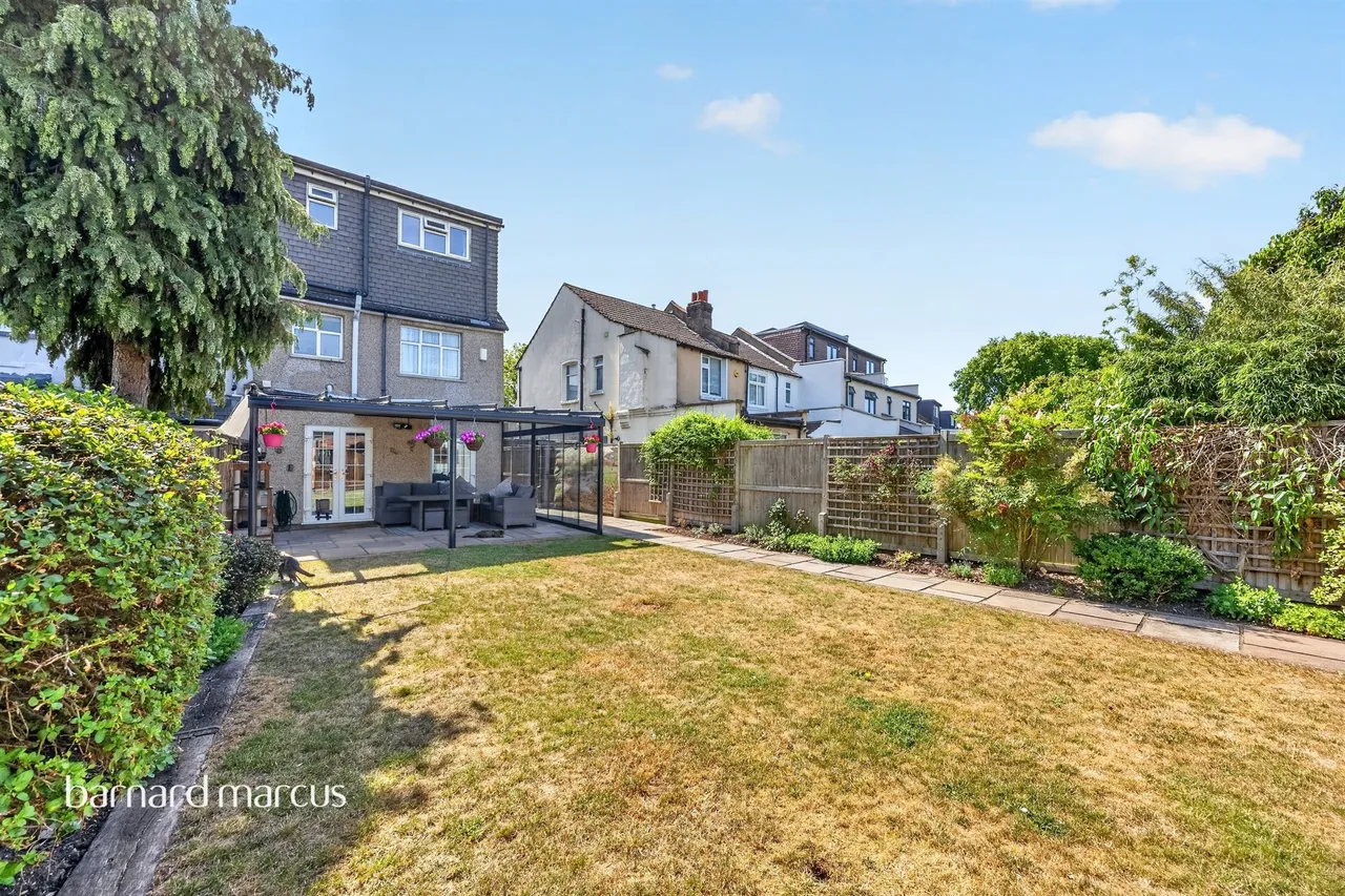 Hackbridge Road, Wallington, SM6, photo 19