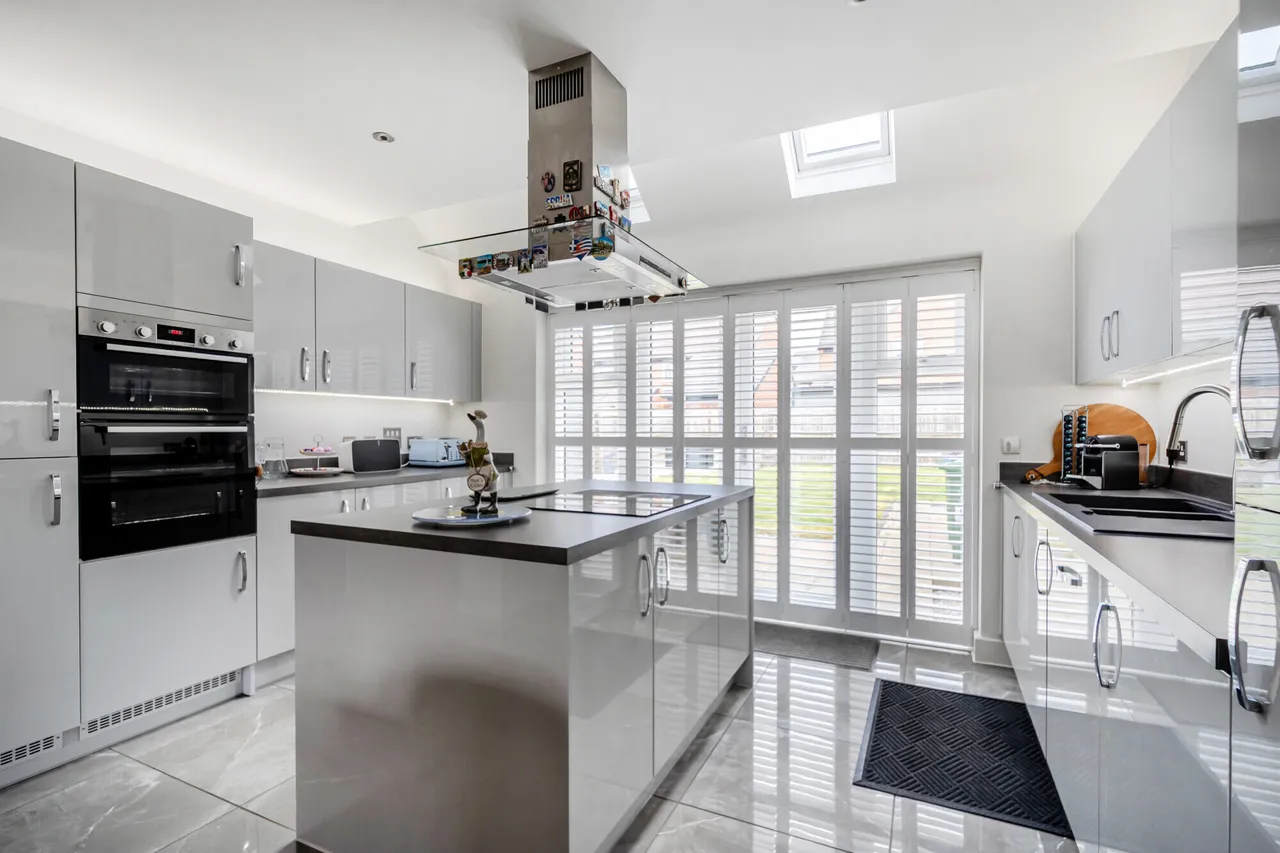 Lennon Way, Stoke Mandeville, HP21, photo 5