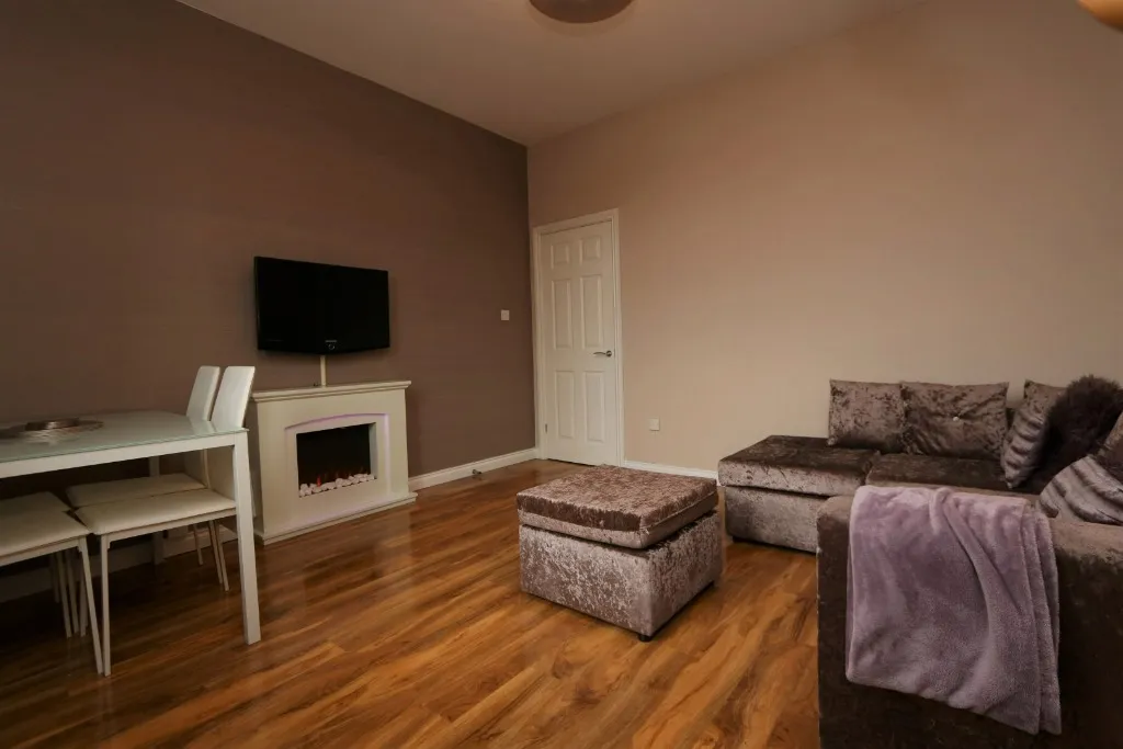 Main Street, Bellshill, ML4, photo 2