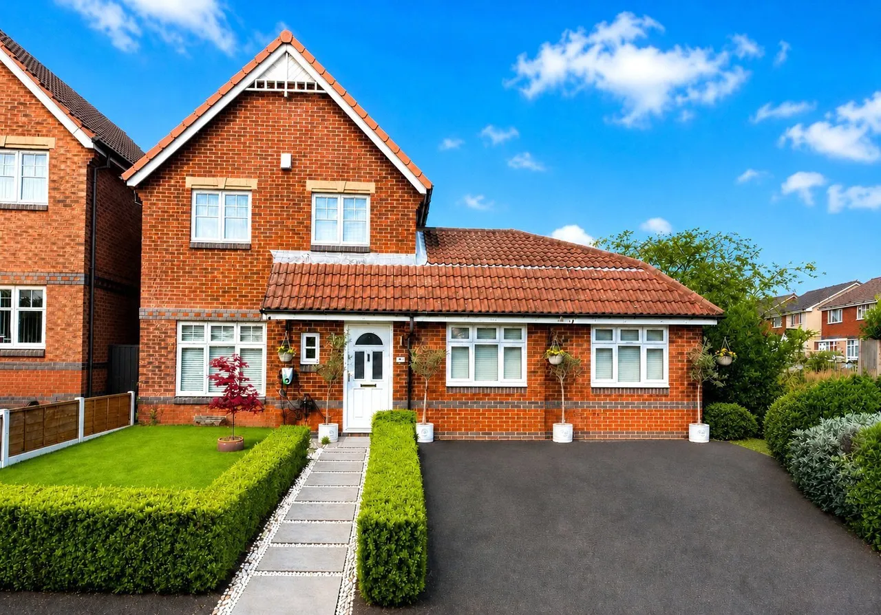 4 bed house for sale — Chasewater Way, Norton Canes, Cannock, WS11