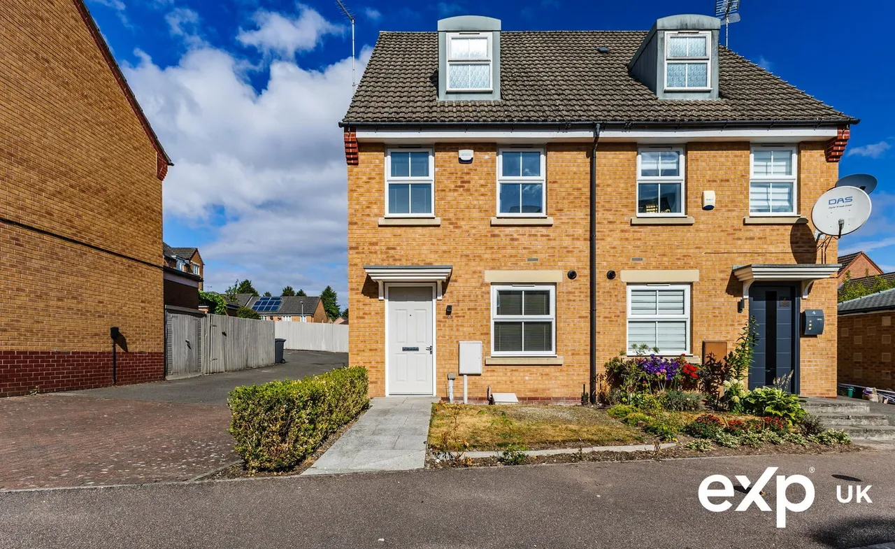 3 bed house for sale, Swallow Crescent, Ravenshead