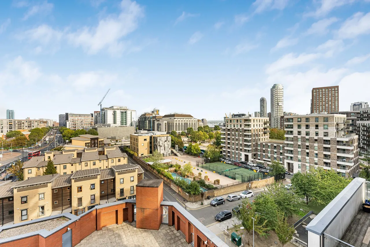 Pomfret Place, London, E14, photo 14