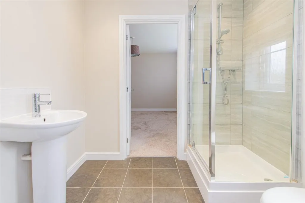 Ripon Court, Corby, photo 16