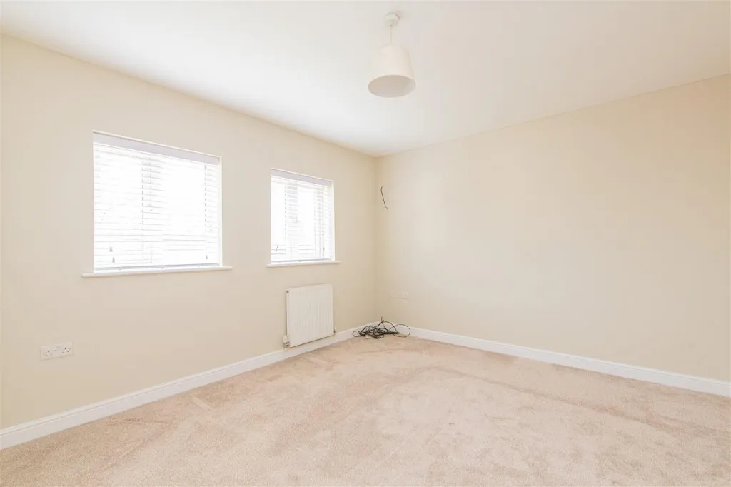 Ripon Court, Corby, photo 13