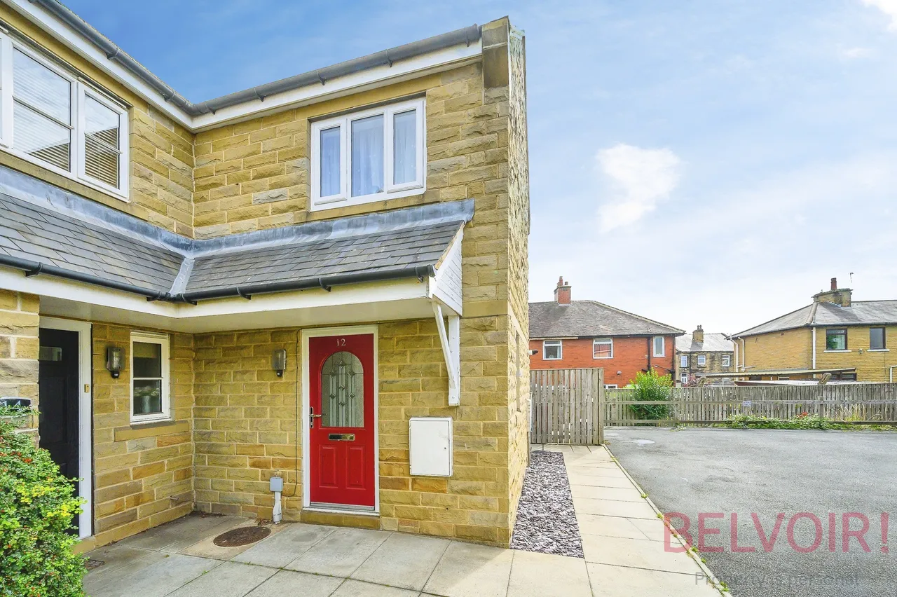 2 bed house for sale — Dartmouth Mews, Morley, LS27