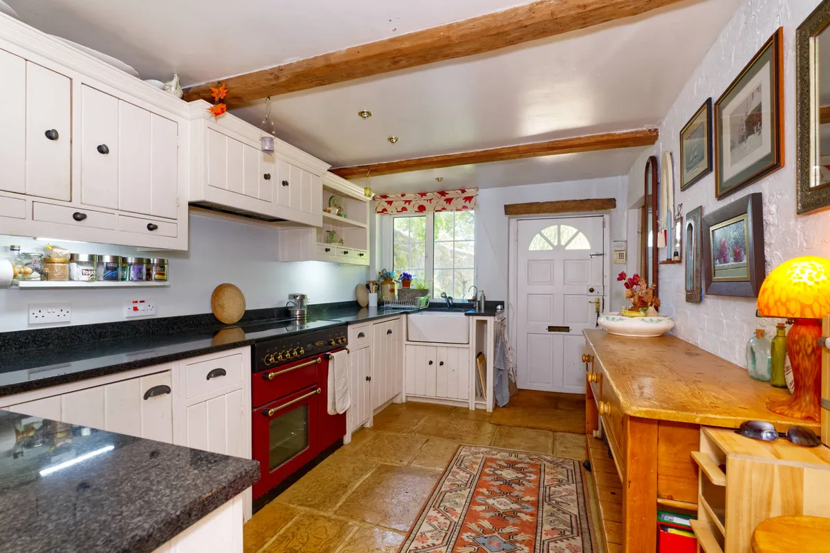 Pulborough, RH20 2AH, photo 5