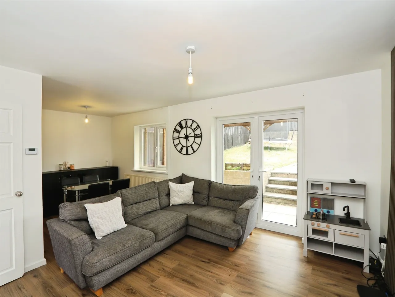 Aspen Way, Pontypridd, CF38, photo 3